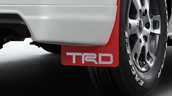 TRD 200系 ハイエース マッドフラップ レッド MS328-26001 カー用品・バイク用品 TRD 200系 ハイエース マッドフラップ レッド MS328-26001 カー用品・バイク用品