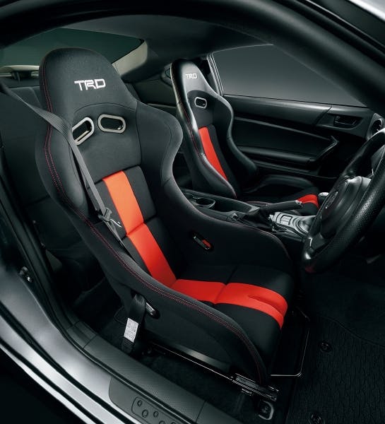TRD 86 ZN6 後期 シートレール(運転席) MS331-18004 カー用品・バイク用品 TRD 86 ZN6 後期 シートレール(運転席) MS331-18004 カー用品・バイク用品