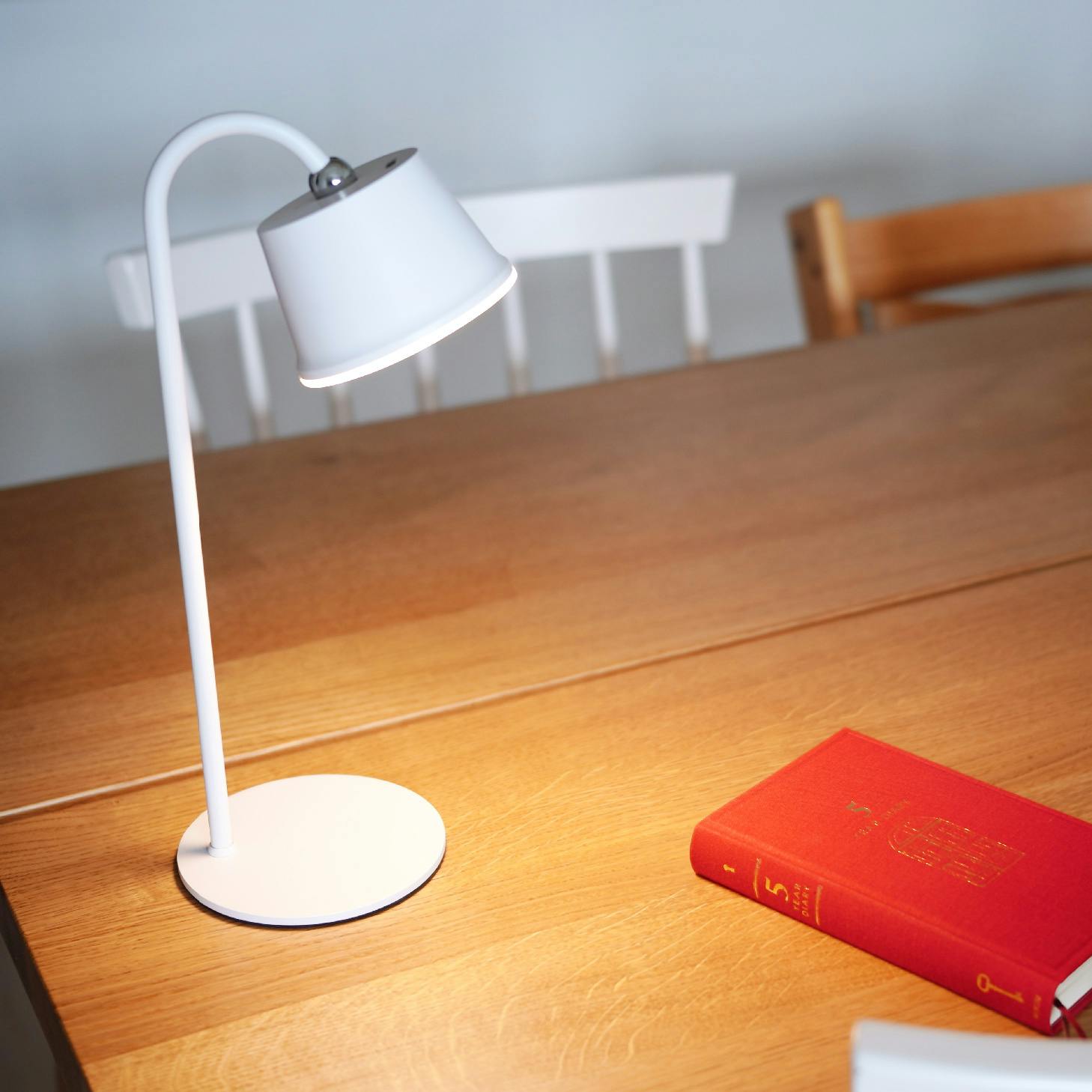 ディクラッセ Magnecco portable lamp white デスクライト 2WAY LED