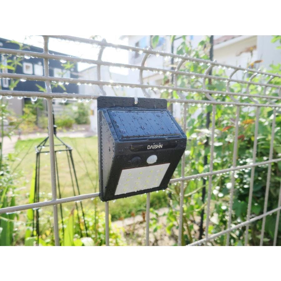 大進 ソーラー センサーライト 人感 センサー 防雨型 屋外用 夜間自動