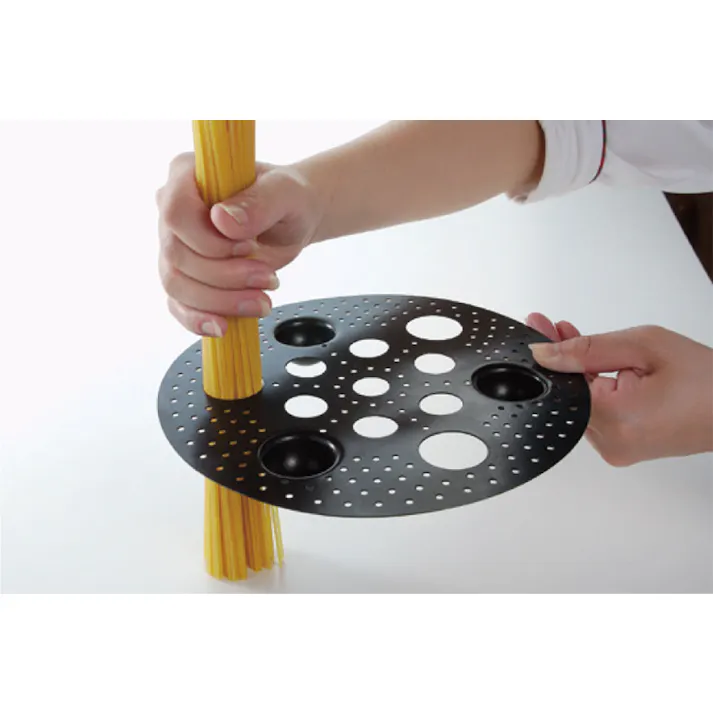 ウルシヤマ 便利プレート 20cm ステンレス 簡易パッケージ スチームプレート ウルシヤマ金属工業 umic メール便【蒸しプレート 落し蓋 パスタメジャー 蒸し器 フライパン 鍋 蒸し卵 燕三条 日本製】