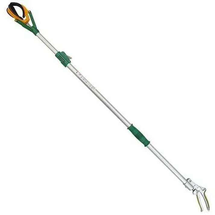 【ランプの交換 果樹取り ゴミ拾いに】 大進 つかむ君 高所 マジックハンド ゴミ拾い 軽量 農業 届かない 高い 長い 果樹 摘果 キャッチ 高所 つかみ つかむ 手の届かない 果実の収穫 栗 柿 交換 電球交換 高所作業 伸縮タイプ つかみ棒 伸縮 ロング 長い 4939736502952