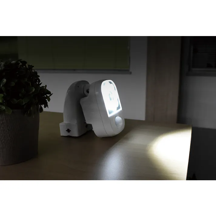 大進 センサーライト 人感センサー usb充電 アラーム機能付き DLC-2T100AR センサーライト 外灯 USB 人感 ledセンサーライト 屋外 用 屋内 防犯ライト 防犯 屋外 取付バンド 人感センサーライト 屋外 防犯ライト 玄関灯 国内メーカー 1年保証 節電 防雨 防犯