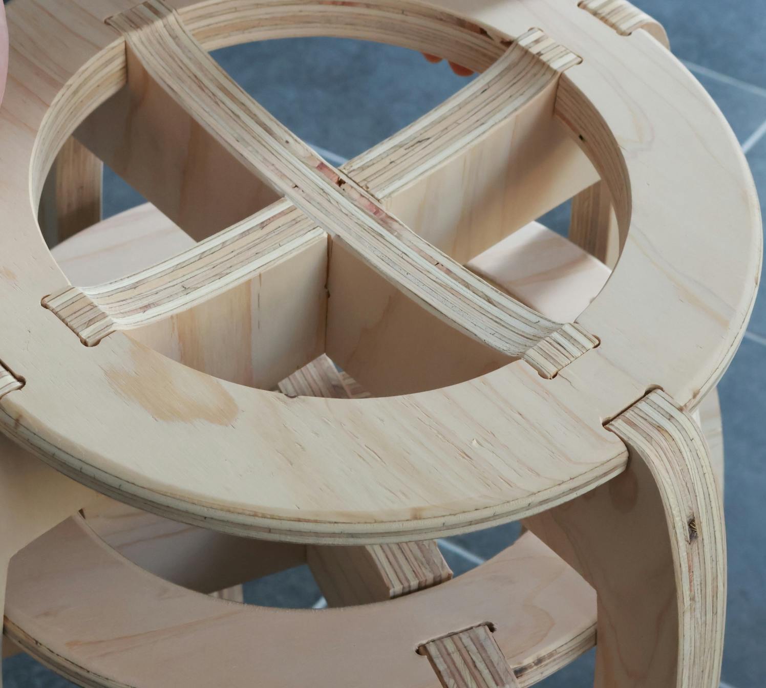 クロスレッグスツール glowm スタッキングスツール 【CDM MP