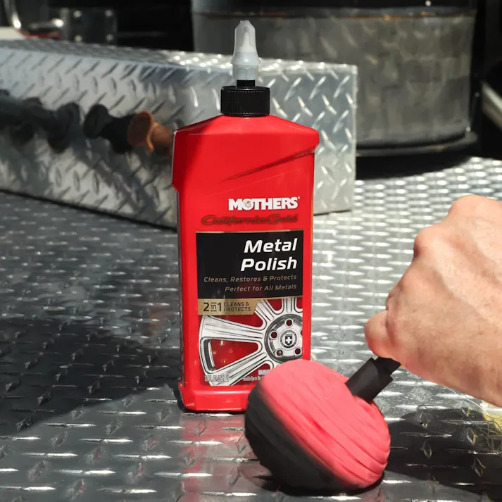 マザーズ(Mothers) カリフォルニアゴールド メタルポリッシュ 355ml 多目的金属磨き #05112
