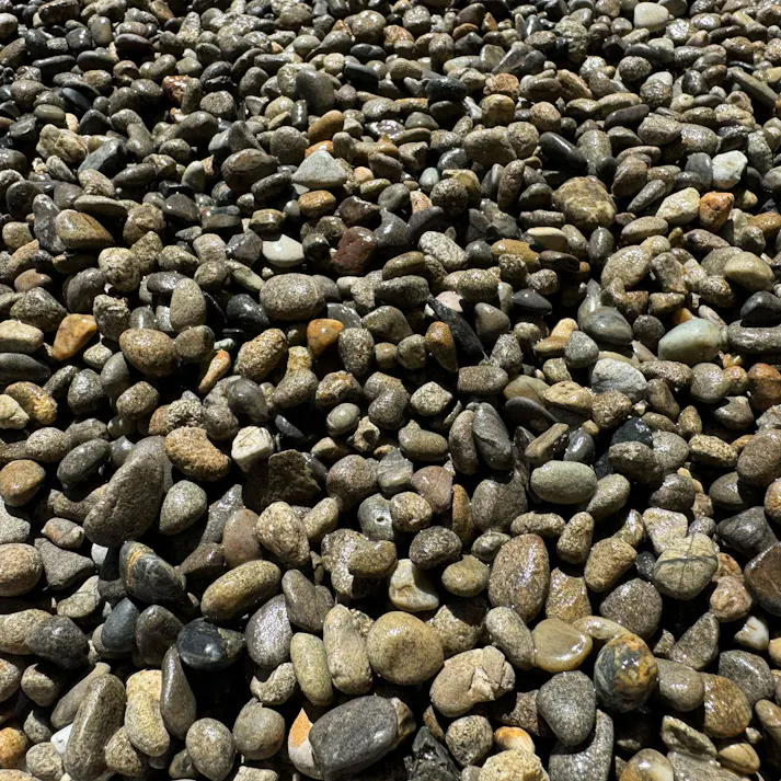 TAIKOH 御浜砂利 3分 5-10mm 10kg 国産 化粧砂利 グレー 黒 ブラック 玉石 小