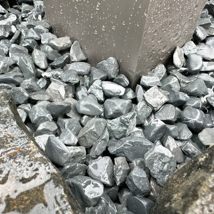 TAIKOH 高級玉石 ラーマグレー 8分 20-30mm 10kg 化粧砂利 グレー ブラック 黒 水磨き 玉石 中