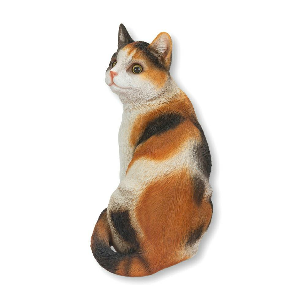 【♥︎】シンプルで素朴な白猫の卓上飾り 木彫り猫】前足を少し上げる白黒猫さん | kumineco