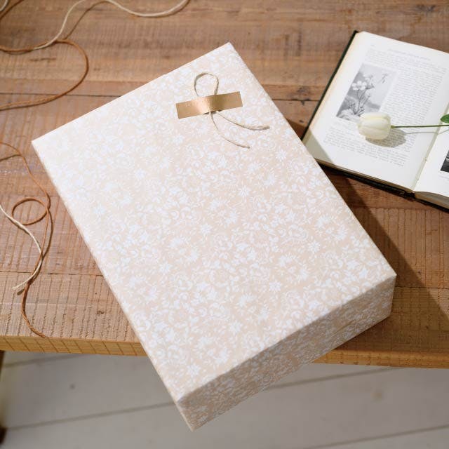 包装紙です 薄葉紙 サックスブルー 197×137: ラッピング用品・小物｜包装