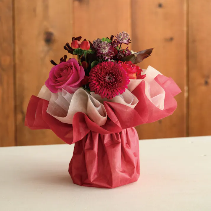 ヘッズ 包-その他 W260×D260×H200mm フロットンスタンディングブーケラッピングM-4/レッド(10枚) HEADS FSD-WM4