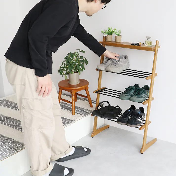 玄関を心地よく彩る、毎日にぴったりのシューズラック Shoes Rack