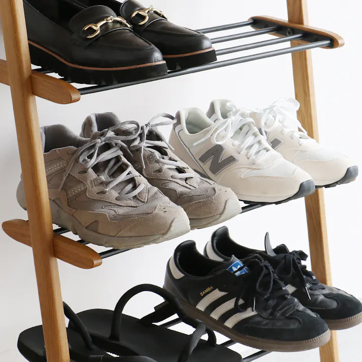 玄関を心地よく彩る、毎日にぴったりのシューズラック Shoes Rack