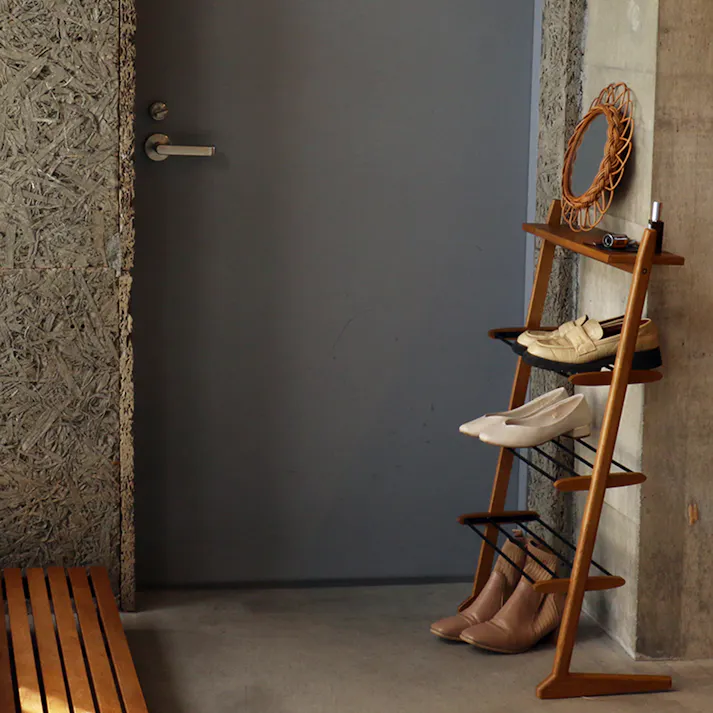 玄関を心地よく彩る、毎日にぴったりのシューズラック Shoes Rack