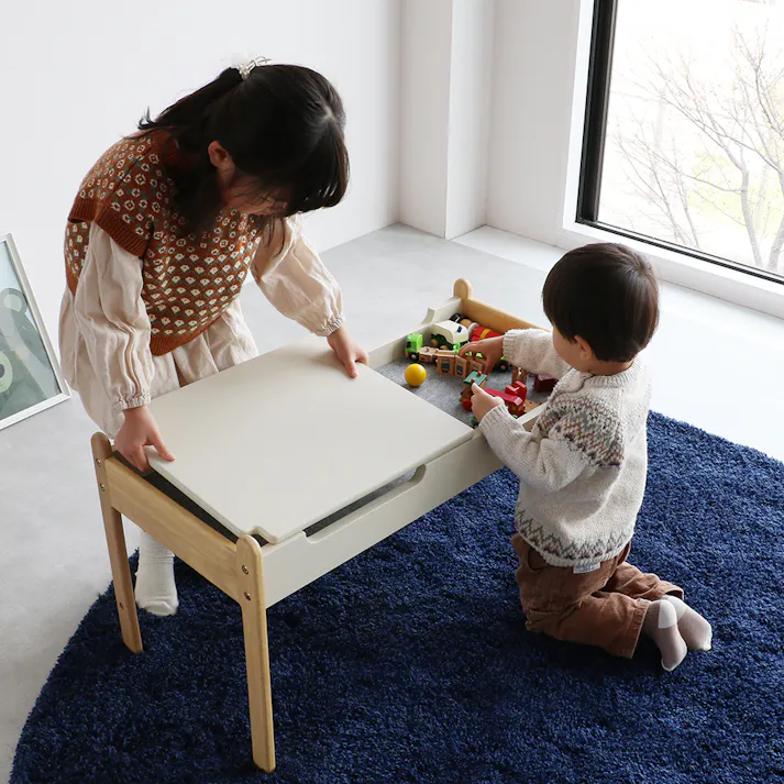 遊んで学ぶ キッズプレイテーブル Kids Play Table