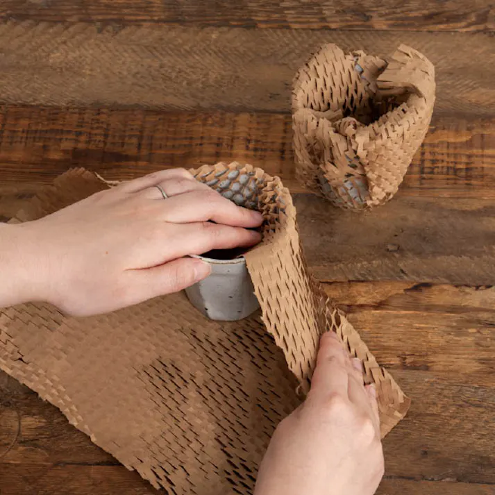 ヘッズ 備品-緩衝材-その他 W500mm×50m巻 クラフト緩衝材ロール-1/50cm×50m巻(1巻) HEADS MKR-RO1