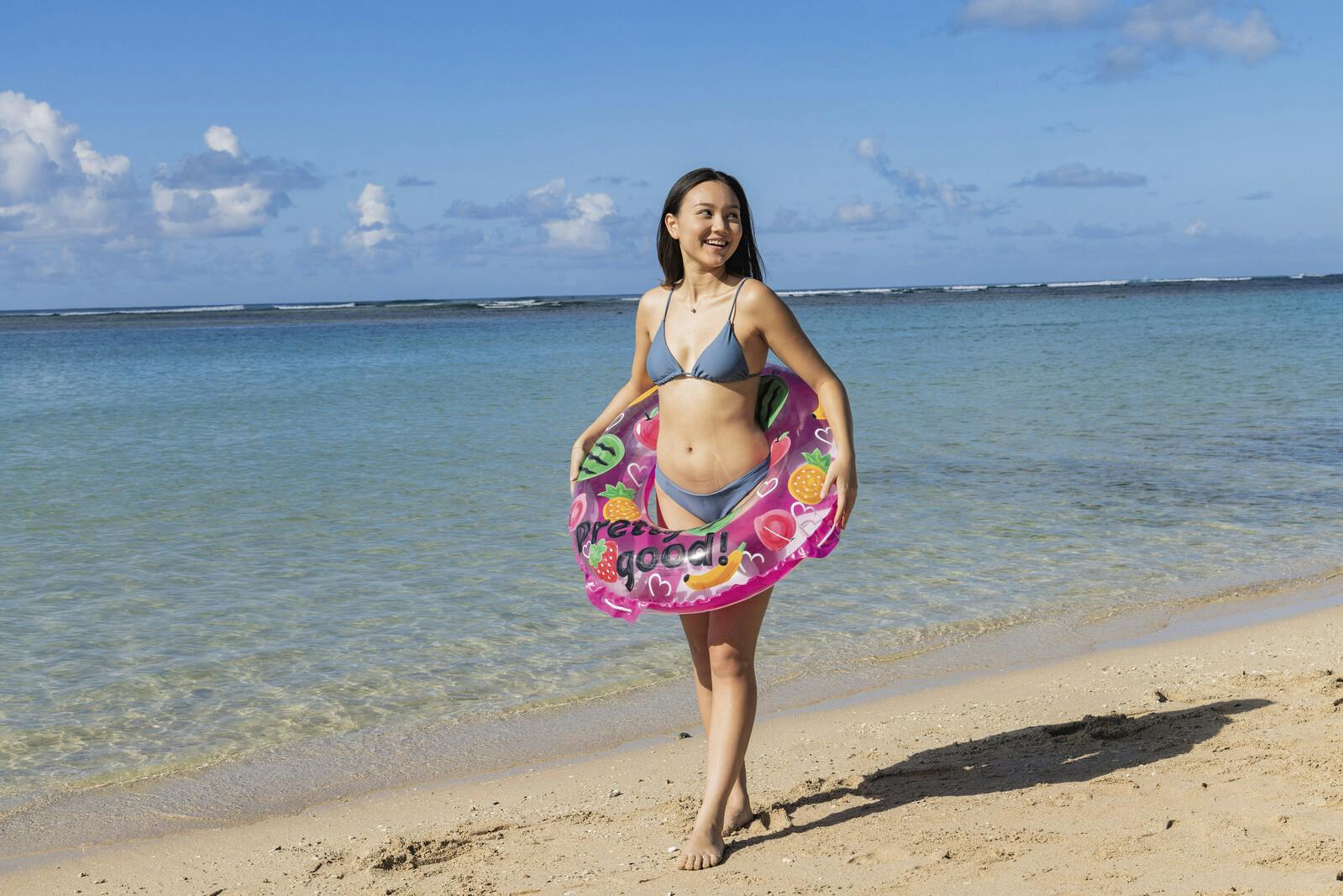 中高生以上のティーンに最適！な浮輪 カラフルペイント ウキワ 浮き輪