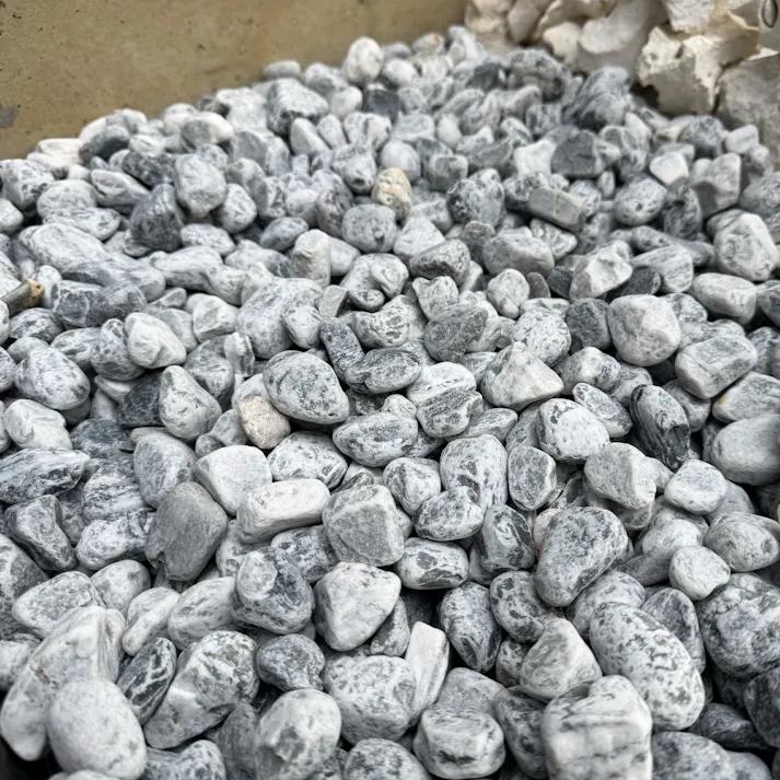 TAIKOH マーブルグレータンブル 8分 20-30mm 10kg 化粧砂利 グレー 灰色 白 ホワイト 玉石 中
