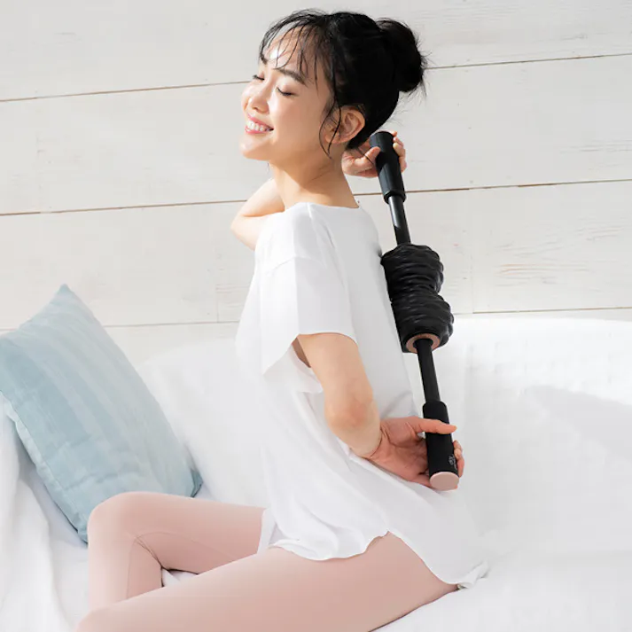 【岩崎恭子プロデュース Breast Top パーフェクトローラー(コードレス電動スティックローラー)】 ちあふる 岩崎恭子監修 Perfect Roller ボディメンテナス 筋膜 リリース ストレッチ 首 肩 背中 背面ケア 僧帽筋 広背筋 JAN:4562264774319