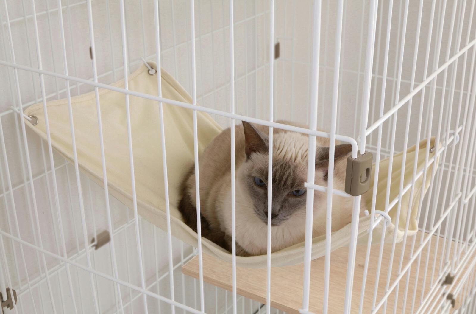 キャットケージ　キャットゲージ　3段　クリームイエロー　猫用品 IRIS OHYAMA 猫 ケージ キャットケージ 3段 スリム 大型 洗える