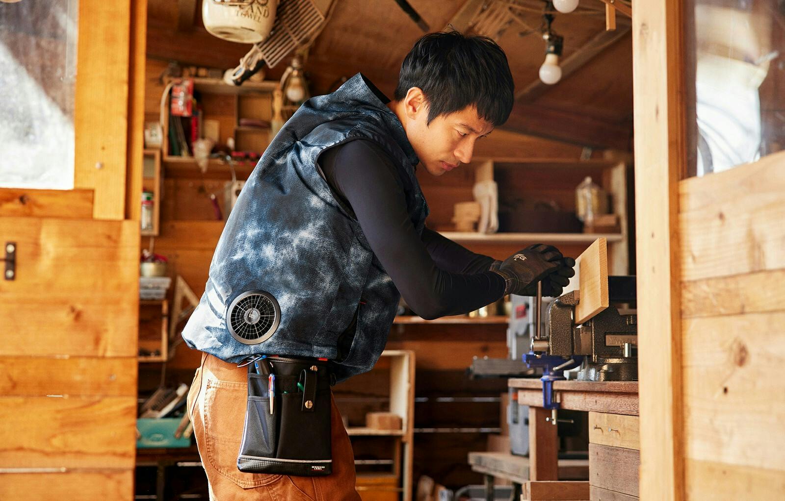 クールベスト Mサイズ ファン付き モバイルバッテリー付属】 クールウェア ベストM（ネイビー） ファン