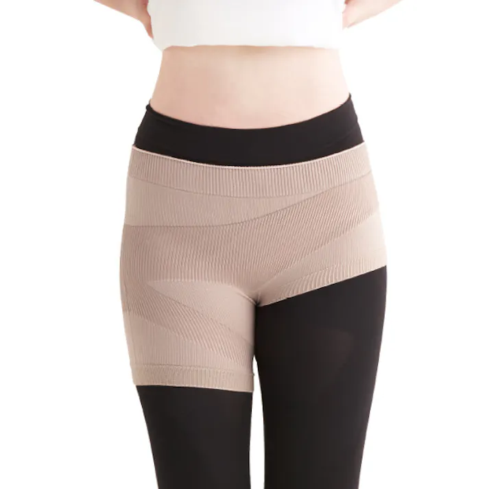 【無縫製 国産股関節サポーター S-M 】 ちあふる 股関節部分を中心に腰回り、足回りに配置されたテーピングラインでがっちりと股関節まわりをサポートするので、立ち上がりも、歩行もらくらく!歩行サポート 薄手 左右兼用 日本製 JAN:4580372172773