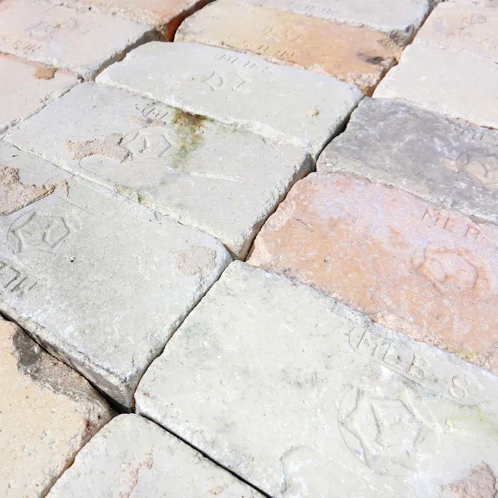 〈ネット限定〉アンティークレンガ ロイヤルハーモニー 刻印入り 5個セット 国産品