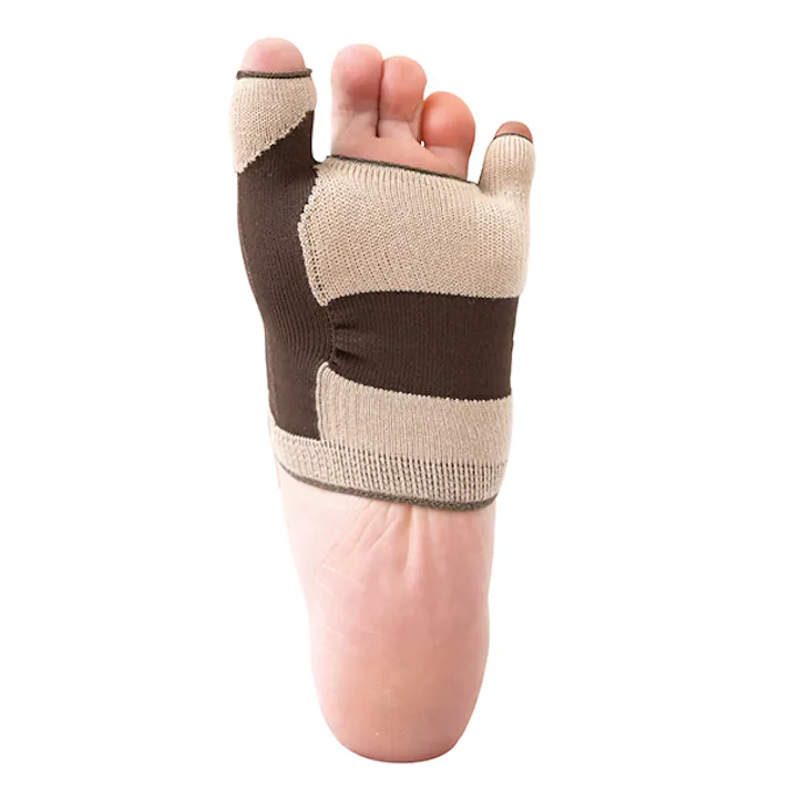 【無縫製 国産外反母趾サポーター(左右1組) 2枚セット】 ちあふる 綿混爽快!テーピングラインが足指をグッとサポート。薄手で無縫製だから自然な着用感。靴下の重ね履きOK JAN:4580372172209