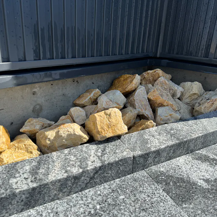 TAIKOH マーブルイエローロック 90-120mm 20kg 天然大理石 ロック 景石 イエロー 黄 ベージュ 割栗 中