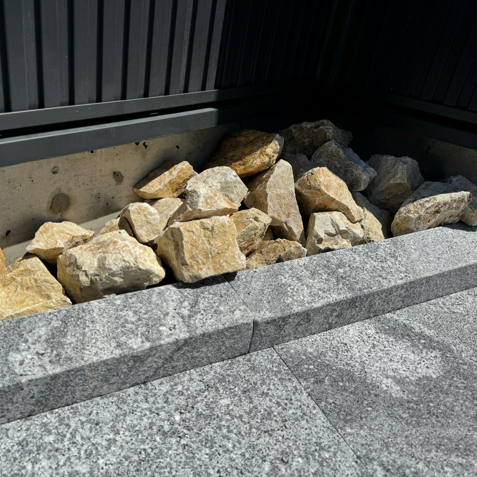 TAIKOH マーブルイエローロック 90-120mm 20kg 天然大理石 ロック 景石