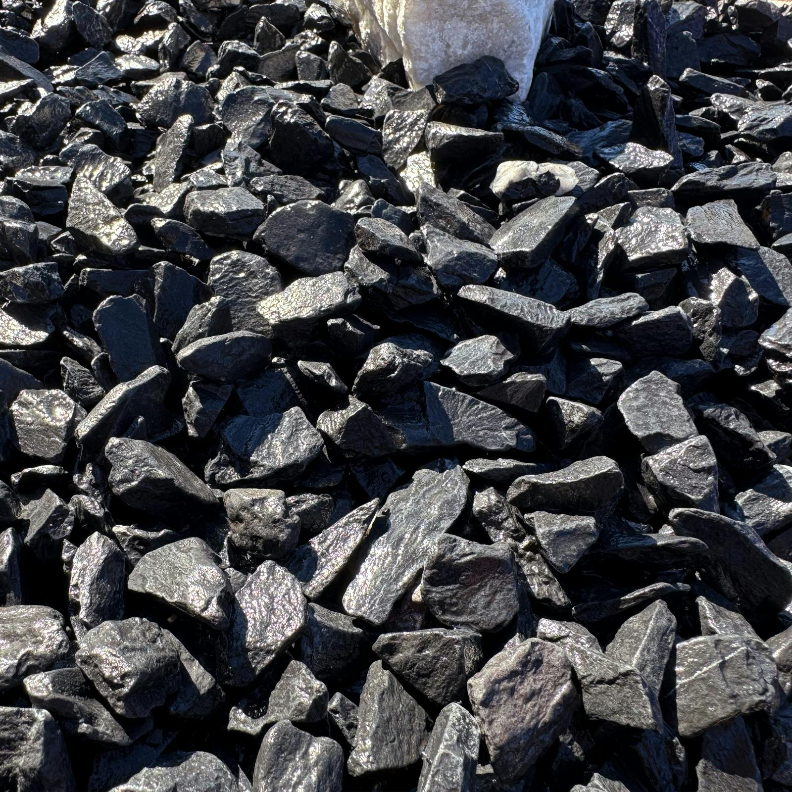 TAIKOH アッシュブラック 5分 15-20mm 10kg 化粧砂利 グレー 黒