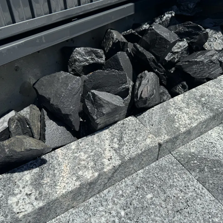 TAIKOH アッシュブラックロック 90-120mm 20kg 天然大理石 ロック 景石 ブラック 黒 割栗 中