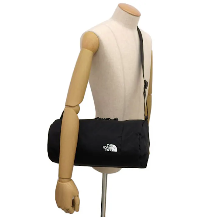 ザノースフェイス バッグ メンズ レディース ショルダーバッグ ブラック ライトダッフルバッグ LIGHT DUFFLE BAG NN2PQ53J BLK THE NORTH FACE ホワイトレーベル sie#nn2pq53j-blk【正規輸入品】