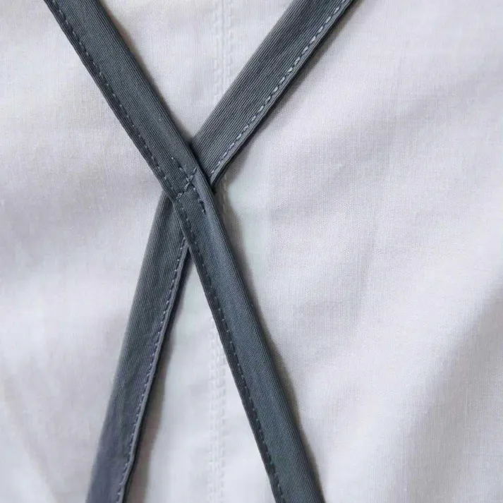 キャミワンピエプロン エプロン キャミソール ワンピース キャミワンピ 肩ひも 調節 おしゃれ プレゼント ギフト 母の日 はっ水 撥水 kurasso クラッソ ブラック