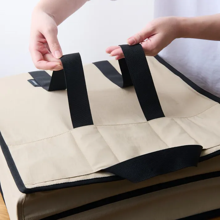 縦にも横にも持てる保冷バッグ 大容量 横持ち 縦持ち コストコ ピザ 寿司 保冷 エコバッグ 買い出し 2WAY 横入れ クラッソ kurasso ベージュ