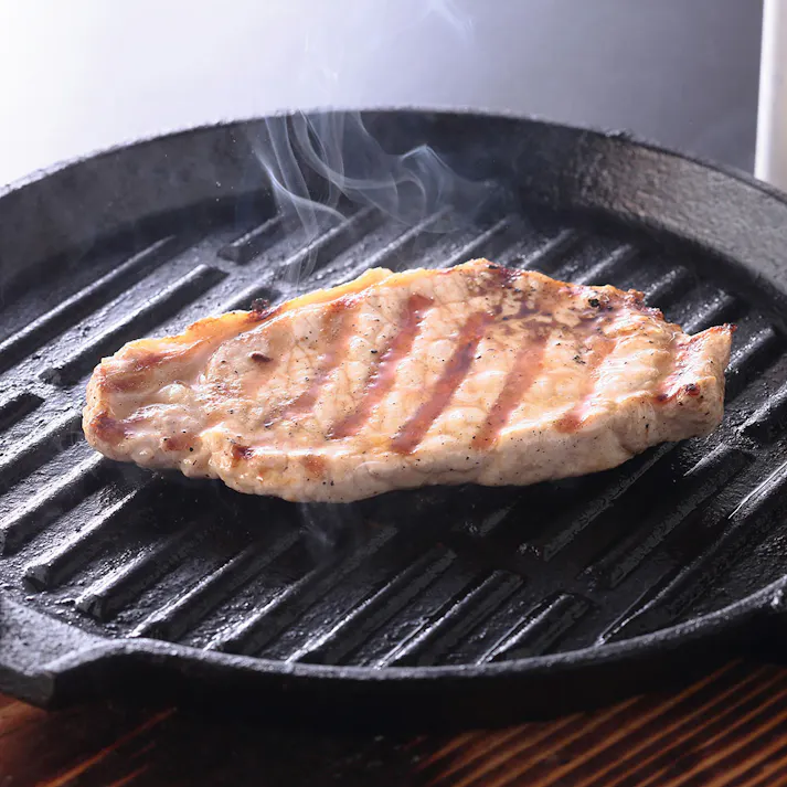 【冷凍】鹿児島県産黒豚使用ロースステーキ用 60g (個包装)×10 送料込み 食品 #930072