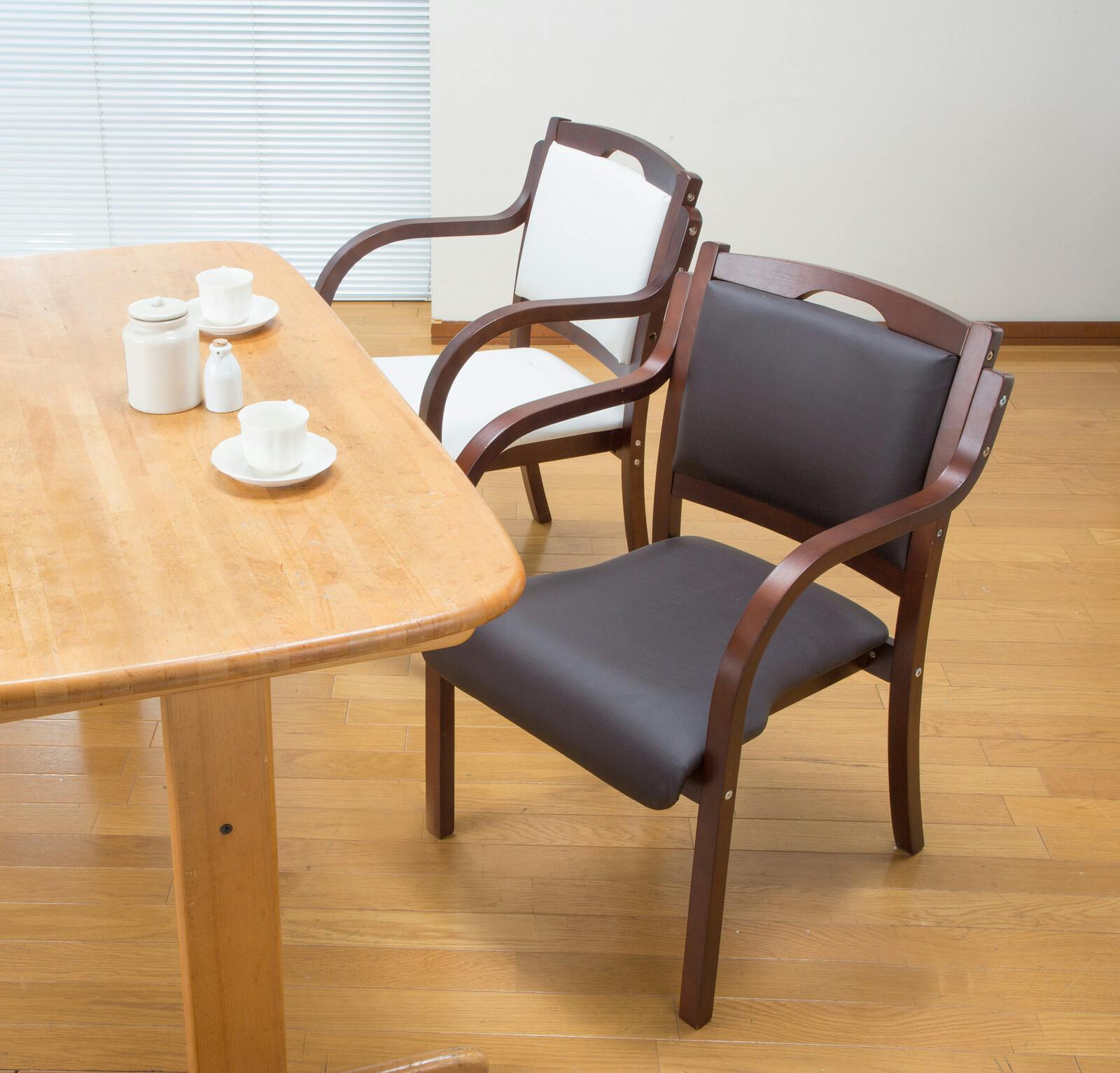 立ち座りサポートダイニングチェア 1脚 ダークブラウン 天然木