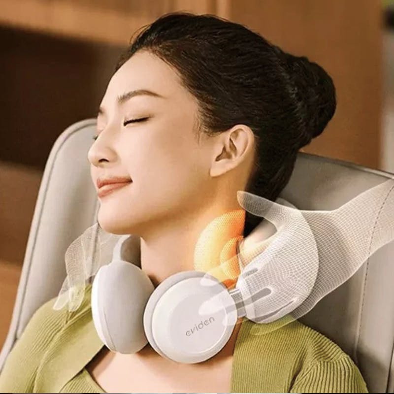 ちあふる ネックマッサージャー ハンズフリー 温熱 指圧 3モード ヒーター USB充電 音声ガイド 医療機器 JAN:4562134692682 ハンディマッサージャー