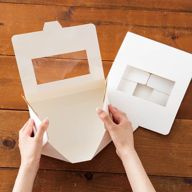 ヘッズ BOX－紙－食品対応 W180×D120×H70mm 無地窓付ギフトボックス