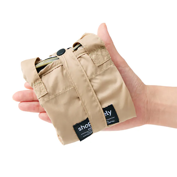 【手の平サイズに畳めるリュック(ベージュ)】 ちあふる ショルダーベルト 持ち運び リュック メッシュ ナイロン ファスナ アイロン クルッ ベルト ボタン JAN:4989409103337