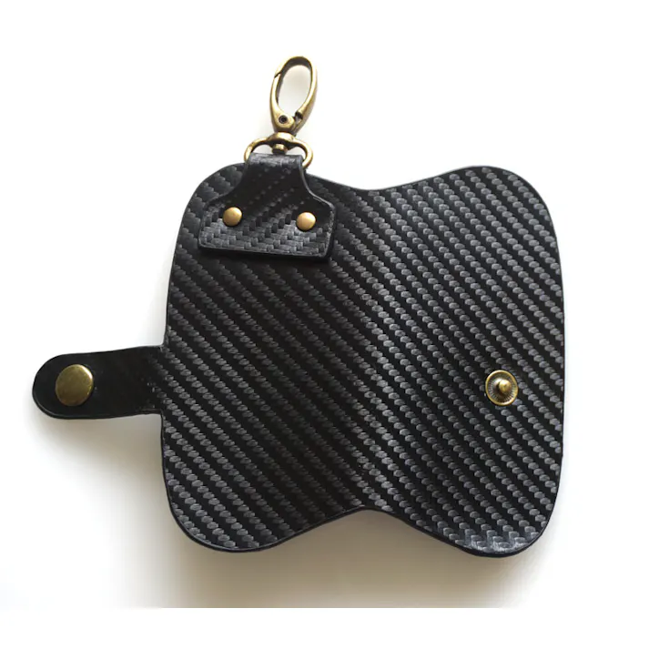 カーボンレザー(牛革)4連キーケース BS-6111【BEAMZSQUARE】/ナスカン #flc-bs-6111