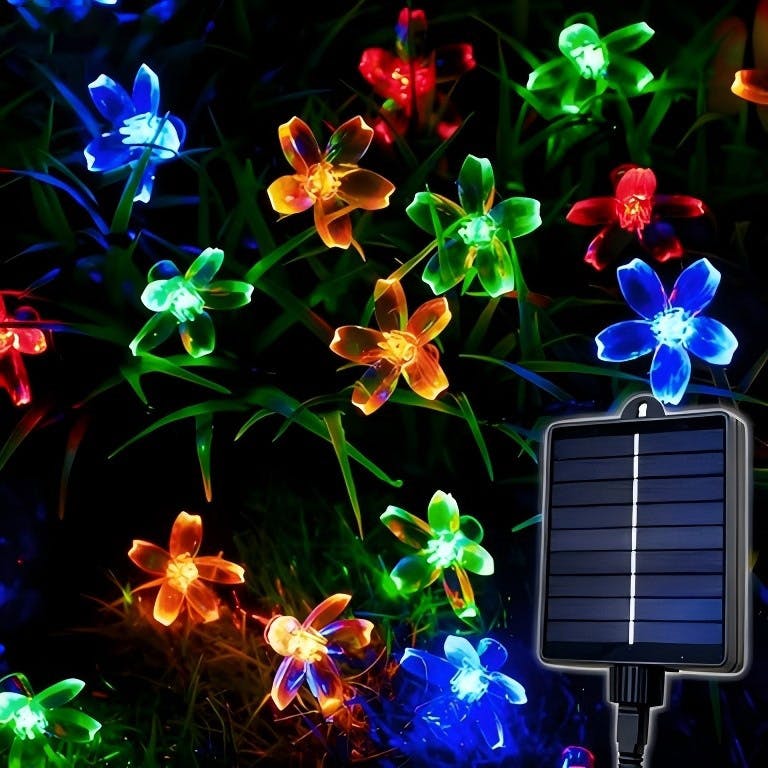 イルミネーションライト 11m 62球 防水 LED 桜 コントローラー付 点滅モード 屋外 クリスマス 電球色 自動点灯 太陽光充電 壁 4色ミックス（赤 生活家電