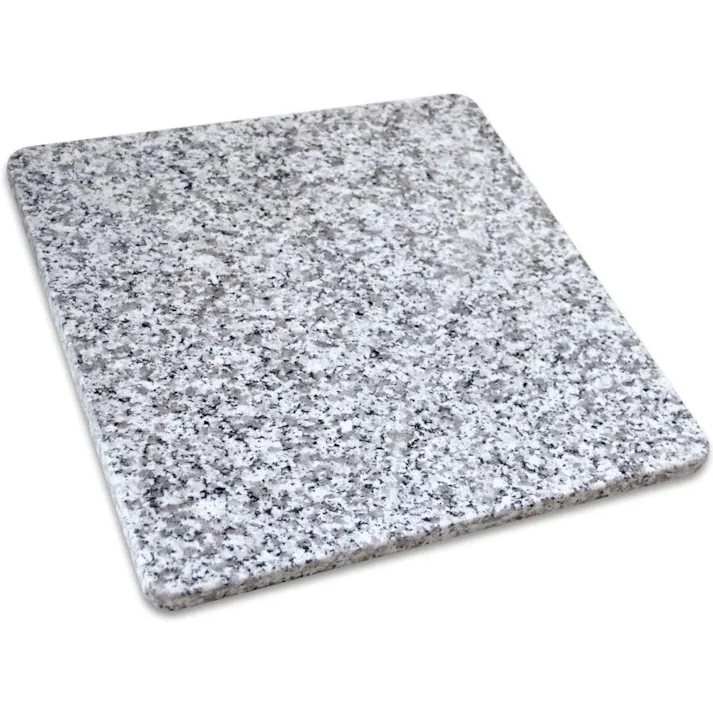 ペットさん大よろこび 魔法の天然石【ひんやりマット】(ベッド) 【30×30×1.3cm】 ほど良い涼しさにペットうっとり 暑い夏に洗えるクールなマットで安心の日本製 大自然の原石から1枚ずつ丁寧に加工してます