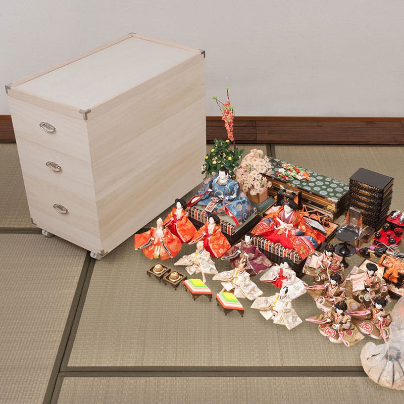 総桐雛人形収納ケース3段 高さ71.5cmタイプ 押入れクローゼットにも収納可能な奥行77cm 着物収納 収納ボックス 和ダンス 桐たんす 完成品 木製 桐タンス 桐ケース 着物用 桐衣装箱 桐箪笥 日本製 大川家具 タンス キャスター付き 桐の衣装ケース 着物 収納ケース 桐