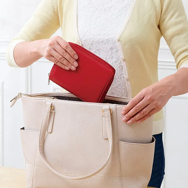 【コンパクト通院ケース(ワインレッド)】 ちあふる 通院小物をひとまとめ お薬手帳 診察券 カード10枚 見開き コンパクト JAN:4989409098145