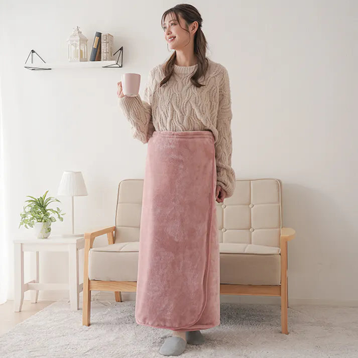 【HOTαアルミ入り腰巻きブランケット ブラウン&ピンク 約140×90cm お得な2枚セット(各色1枚)】 ちあふる 吸湿発熱 アルミ反射 3WAY ひざ掛け/腰巻/ポンチョ スナップ調整 JAN:4571414696265/4571414696272