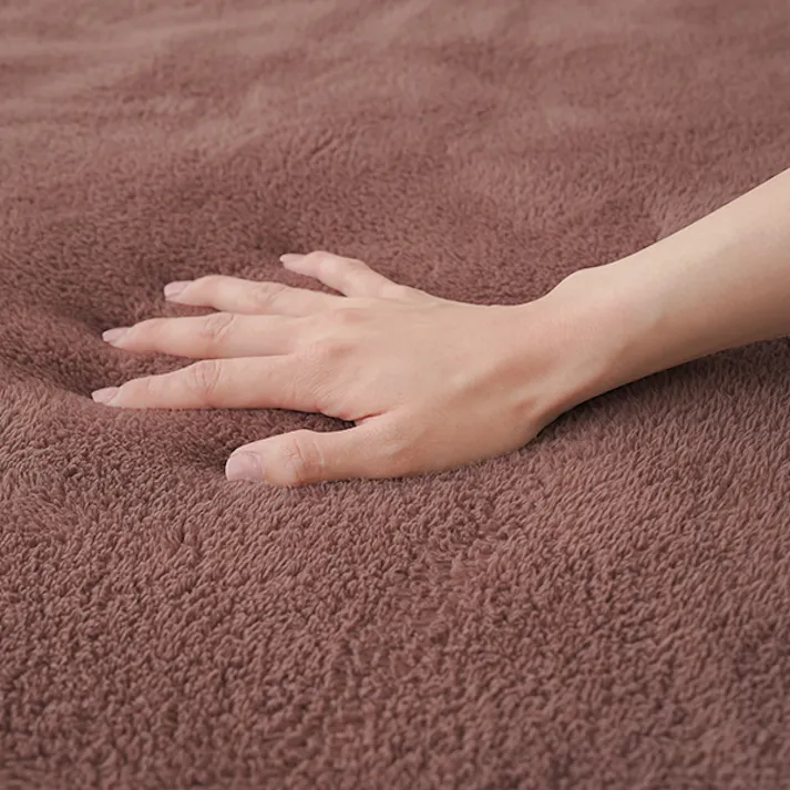 【HOTα蓄熱足ポケット付き敷きパッド ブラウン 100×200cm お得な3枚セット】 ちあふる 寝相が悪くてもOK!もう朝まであったか! 足の冷えが気になる方に 足ポケット 吸湿発熱 蓄熱 4層構造 丸洗いOK 取付簡単 ゴムバンド 冬の寒さ対策 JAN:4571414696388