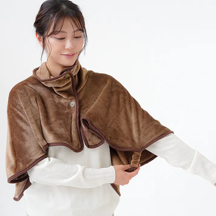 【HOTα肩首あったかおやすみウォーマー ブラウン 約98×62×1.5cm】 ちあふる 睡眠時の冷え対策 布団との隙間を埋める 吸湿発熱 肩冷え防止 肩まで暖か フランネル 軽量 ボタン式 丸洗い ズレにくい 節電 冬用 JAN:4571414694322