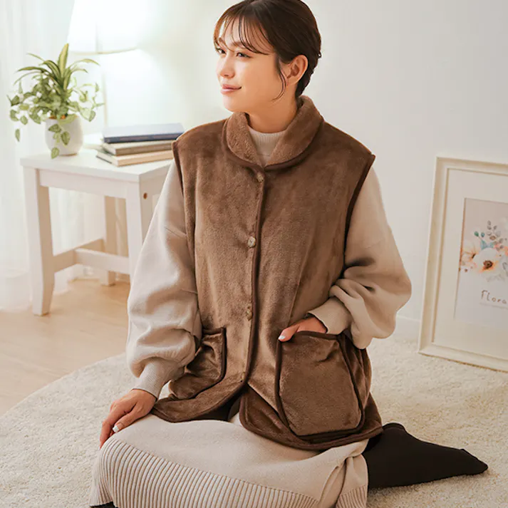 【HOTαあったかくつろぎベスト ブラウン 着丈約72cm お得な2個セット】 ちあふる 吸湿発熱 フランネル 軽量 ロング丈 えり付き ポケット 丸洗い 節電 冬用 JAN:4571414694421