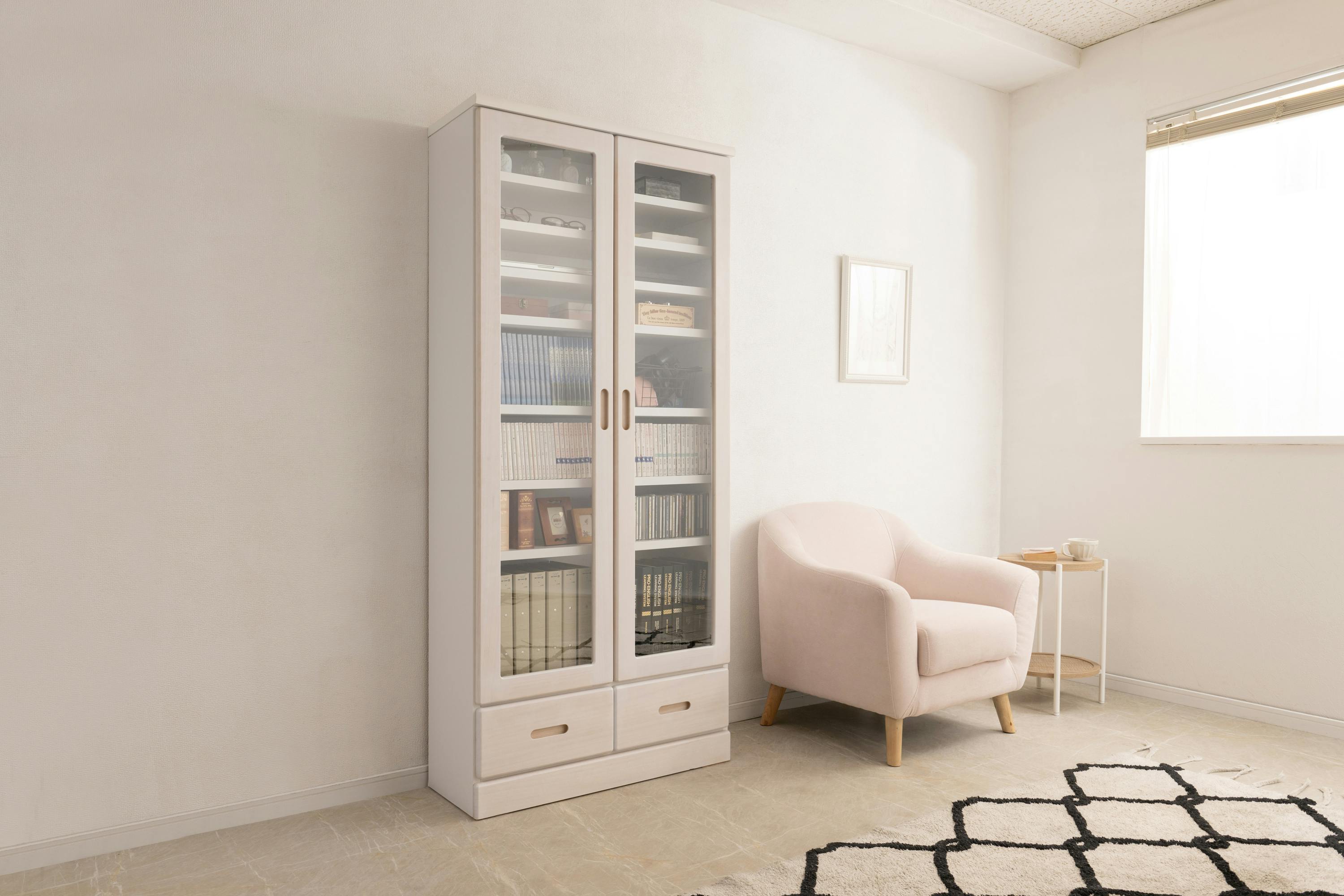 【MERCI】天然木を使用した本棚 メルシー 幅80  ホワイトウォッシュ ガラスキャビネット 日本製 完成品 天然木 桐 桐材 リビングボード ガラス扉 引出し 収納棚 省スペース 収納キャビネット 収納家具 おしゃれ 書棚