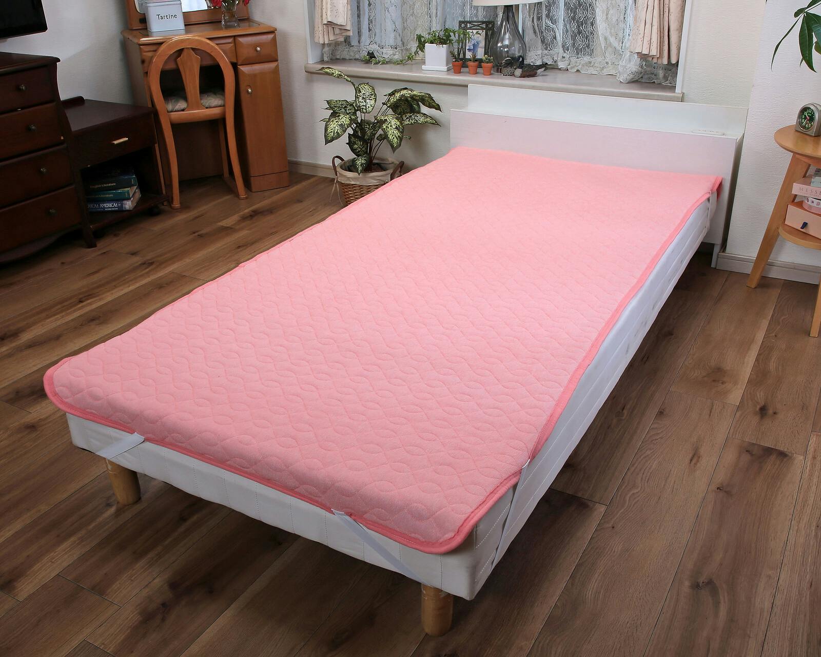 ぬくぬく＆サラリのリバーシブル敷パッド【シングル】カラー：ピンク　冬は暖か、春夏は爽やかな両面使える敷パッド　オールシーズン対応のリバーシブル仕様　春夏は綿100％パイル　秋冬はマイクロファイバー 布団・ベッド兼用 四隅ゴムバンド付き 【送料込み】 ＃4534388393608 flife